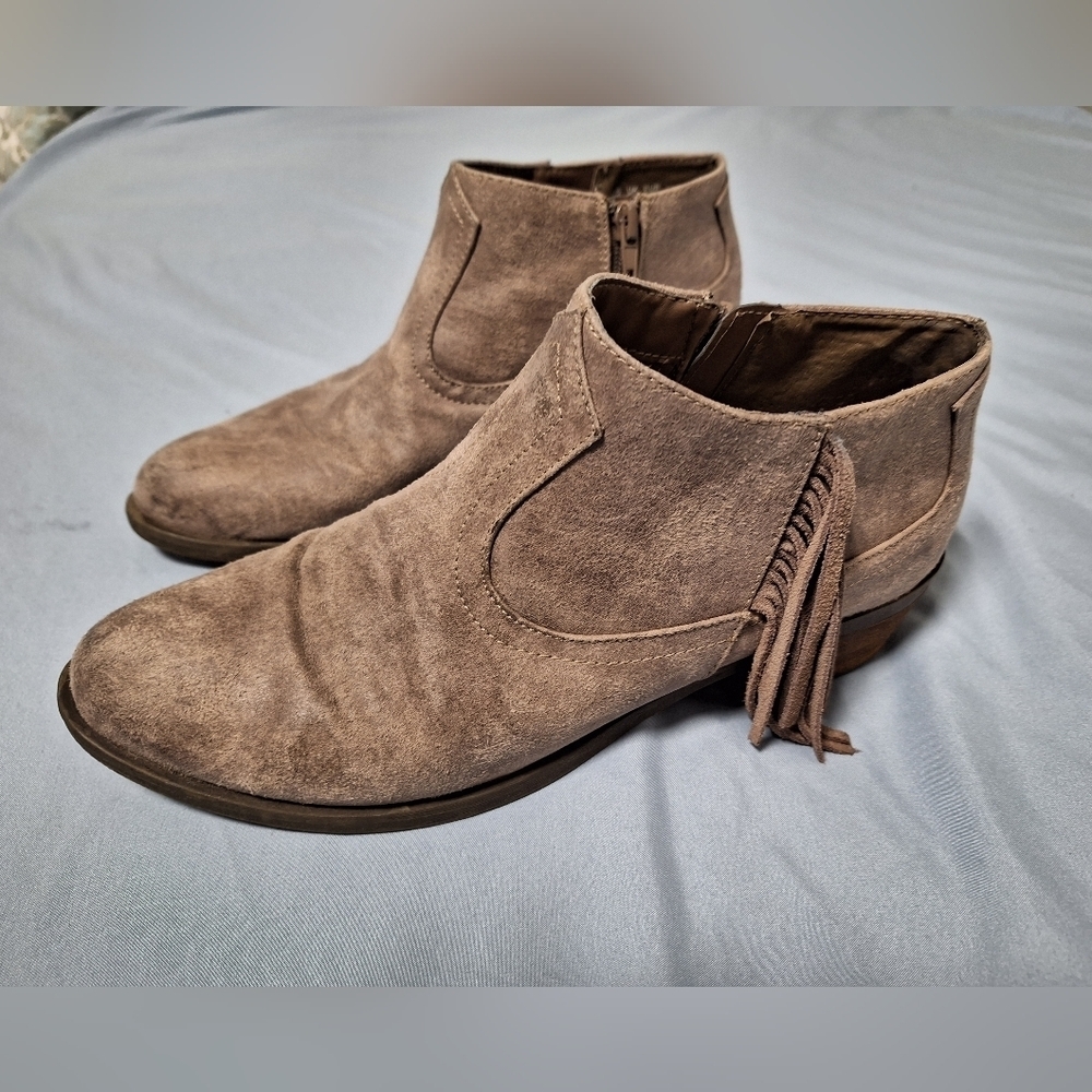 Unity By Carlos Santana Womens Booties In A Size … - image 3